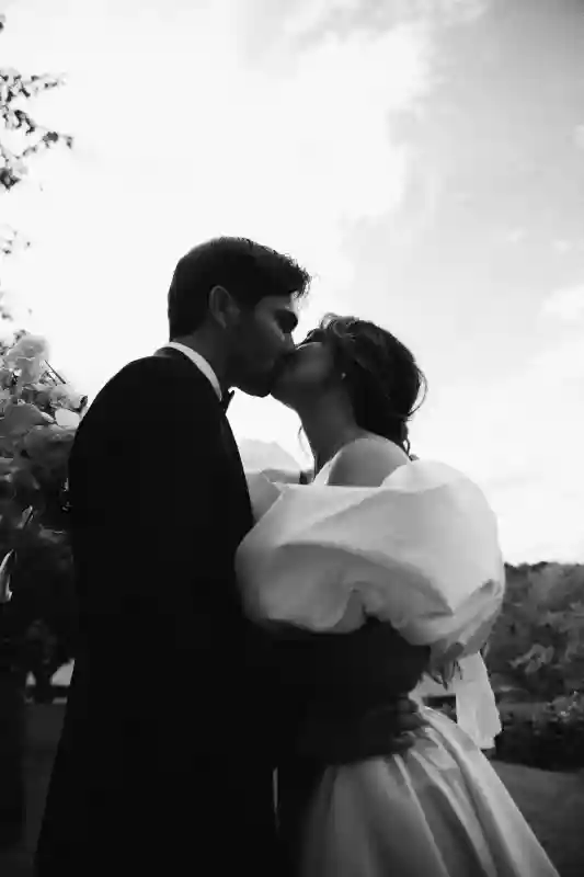 An Intimate Wedding for Micaela and Lucas