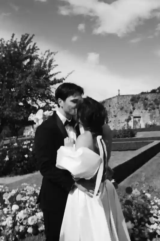 An Intimate Wedding for Micaela and Lucas