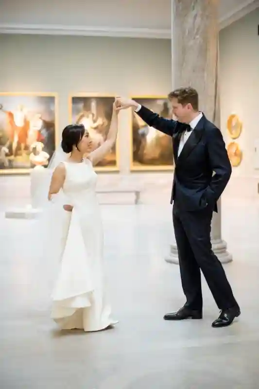A Museum Wedding for Michelle and Tom
