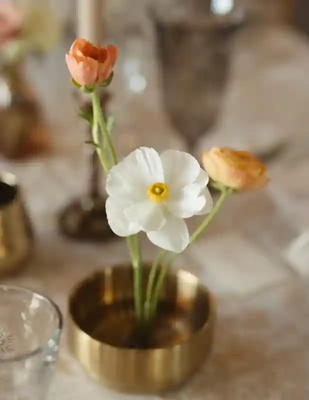 A Colorful Wedding for Piper and Jake