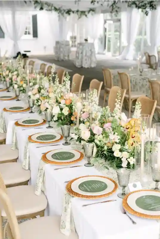 An Outdoor Wedding for Rachel and Cole
