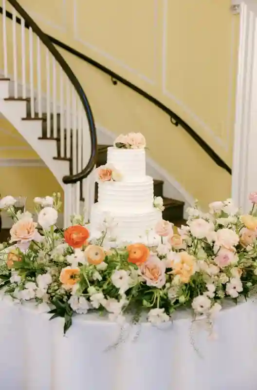An Outdoor Wedding for Rachel and Cole