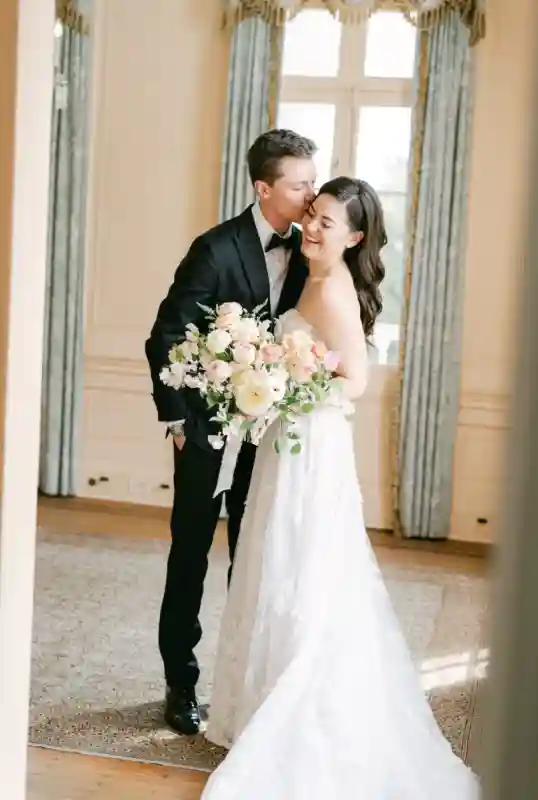 An Outdoor Wedding for Rachel and Cole