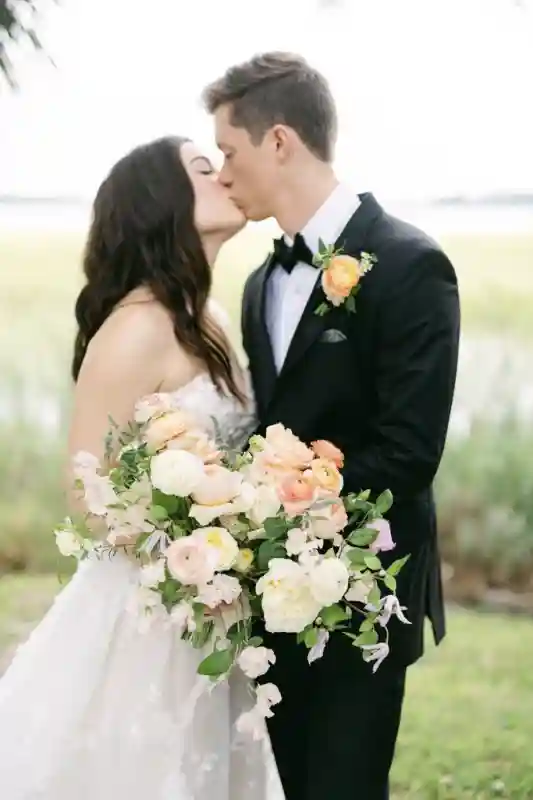 An Outdoor Wedding for Rachel and Cole