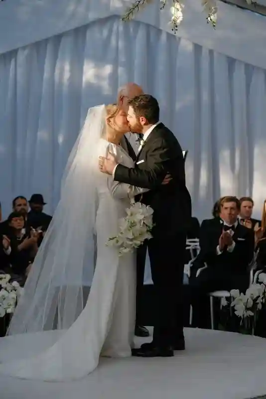 An Edgy Wedding for Samantha and Jake