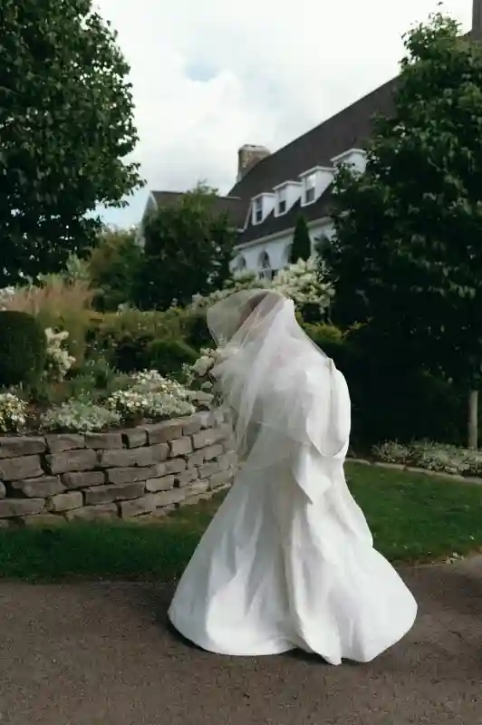 A Vintage Wedding for Samantha and Philippe