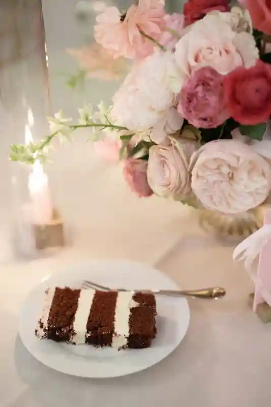 A Pink Wedding for Vanessa and David