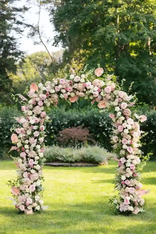 A Pink Wedding for Vanessa and David