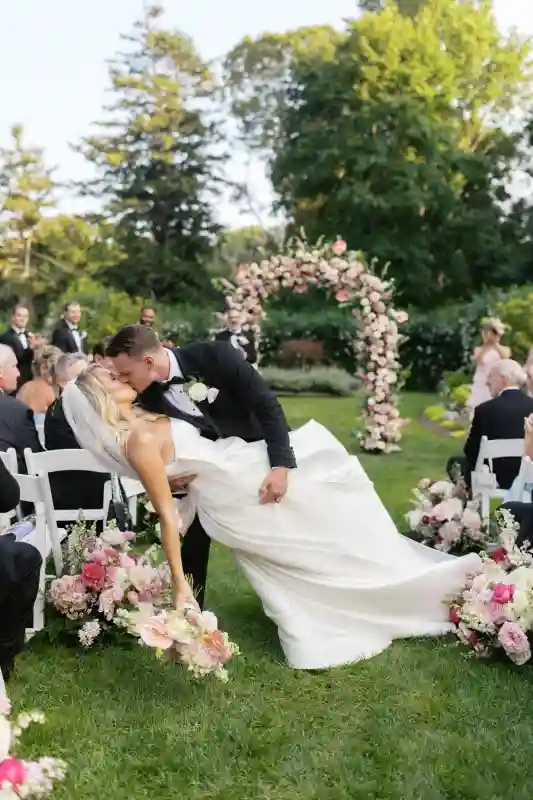 A Pink Wedding for Vanessa and David