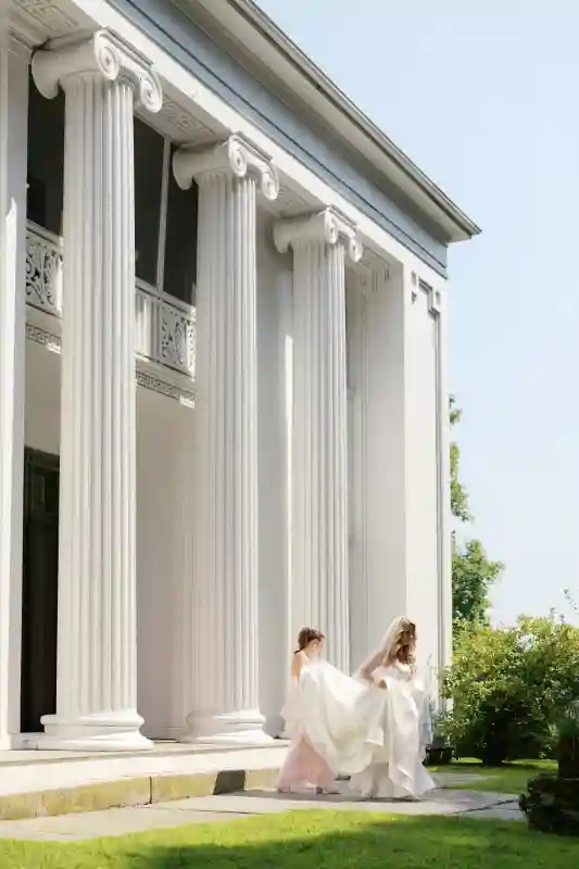 A Pink Wedding for Vanessa and David