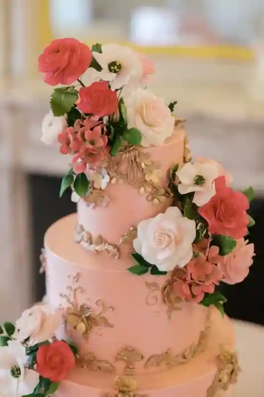 A Pink Wedding for Vanessa and David